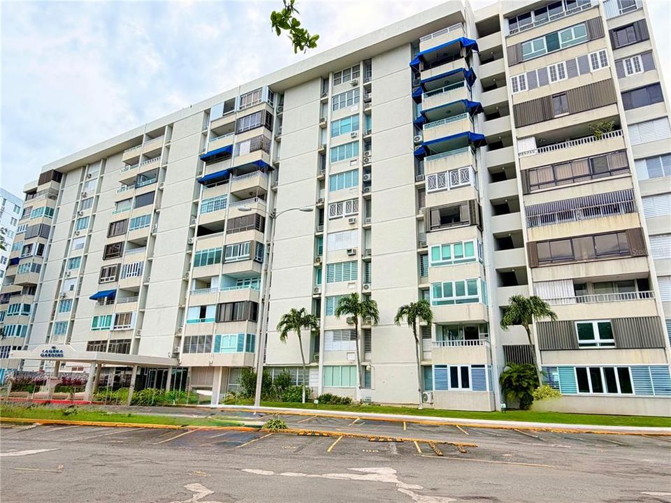 Activo con contrato: $250,000 (3 camas, 2 baños, 1137 Pies cuadrados)