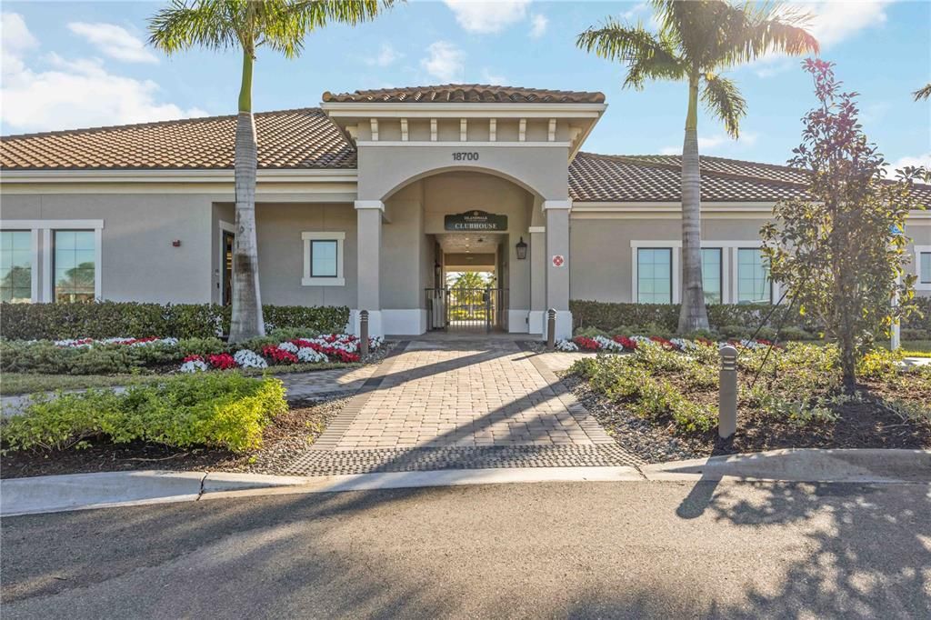 En Venta: $1,200,000 (4 camas, 4 baños, 3863 Pies cuadrados)