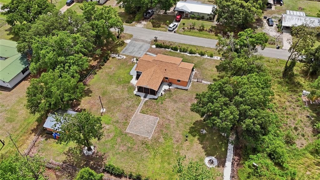 Activo con contrato: $270,000 (3 camas, 1 baños, 1121 Pies cuadrados)
