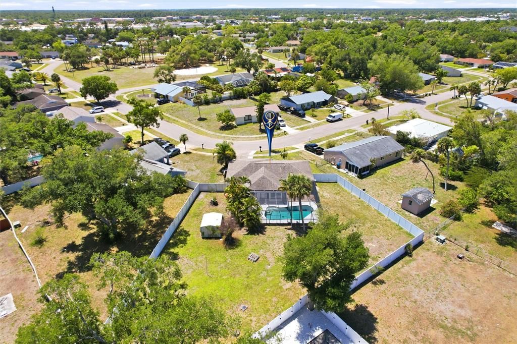 Activo con contrato: $349,900 (4 camas, 2 baños, 1439 Pies cuadrados)