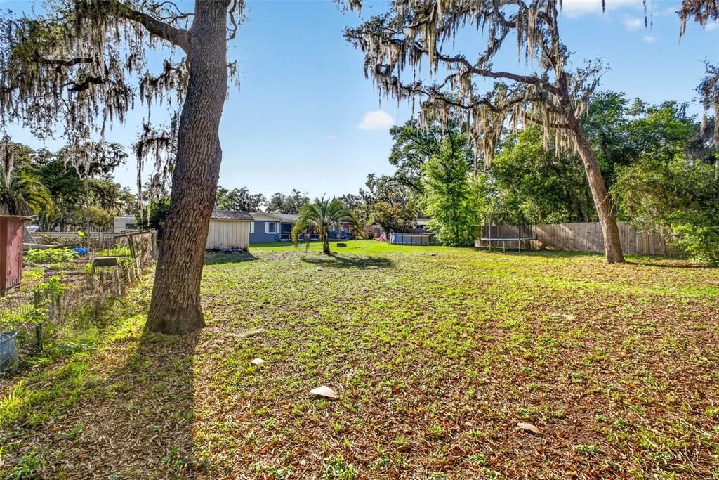 For Sale: $274,900 (2 beds, 2 baths, 1490 Square Feet)