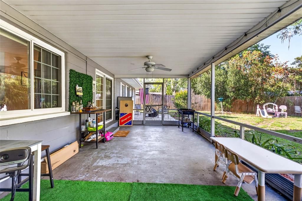 For Sale: $274,900 (2 beds, 2 baths, 1490 Square Feet)