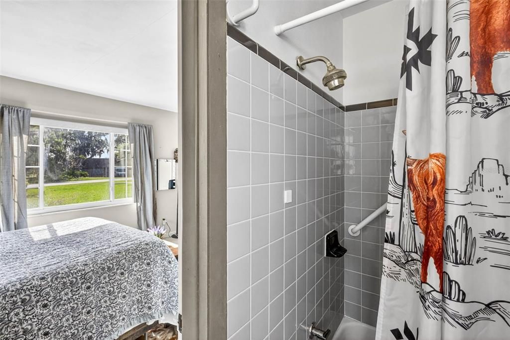 For Sale: $274,900 (2 beds, 2 baths, 1490 Square Feet)