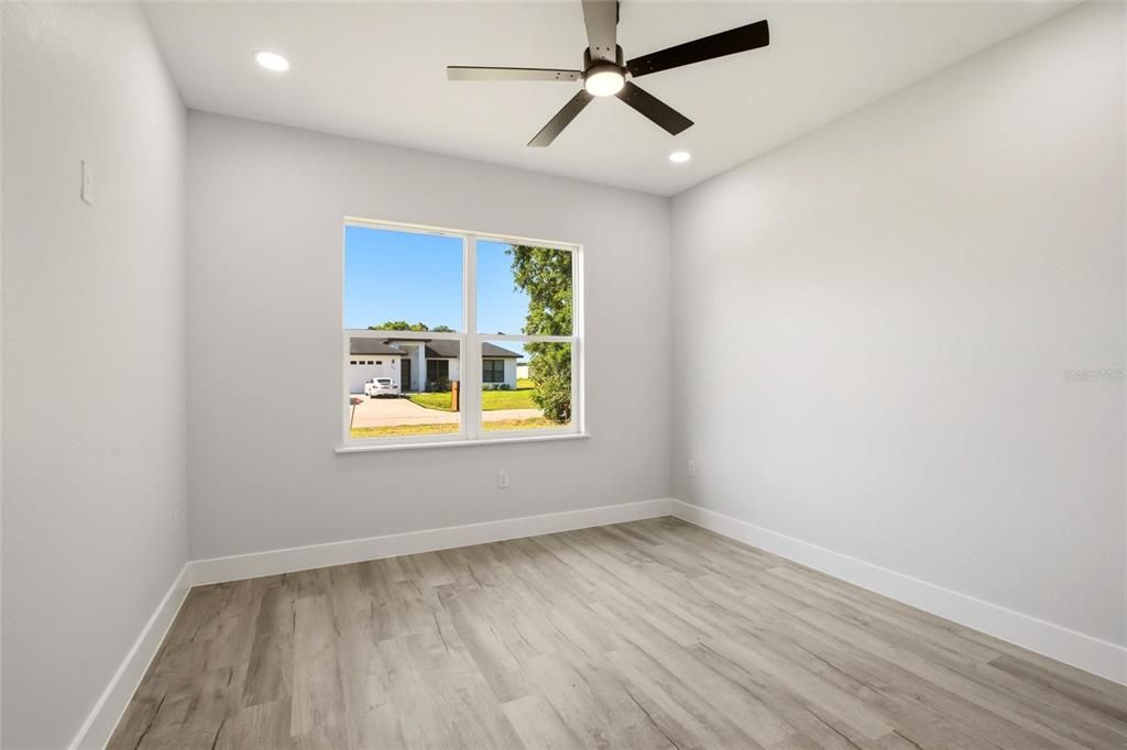 For Sale: $329,900 (3 beds, 2 baths, 1488 Square Feet)