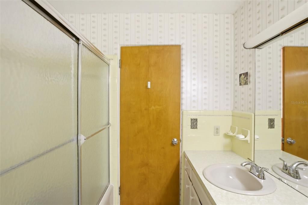 На продажу: $699,000 (5 спален, 4 ванн, 3914 Квадратных фут)