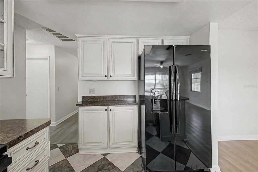 En Venta: $315,000 (3 camas, 2 baños, 1299 Pies cuadrados)