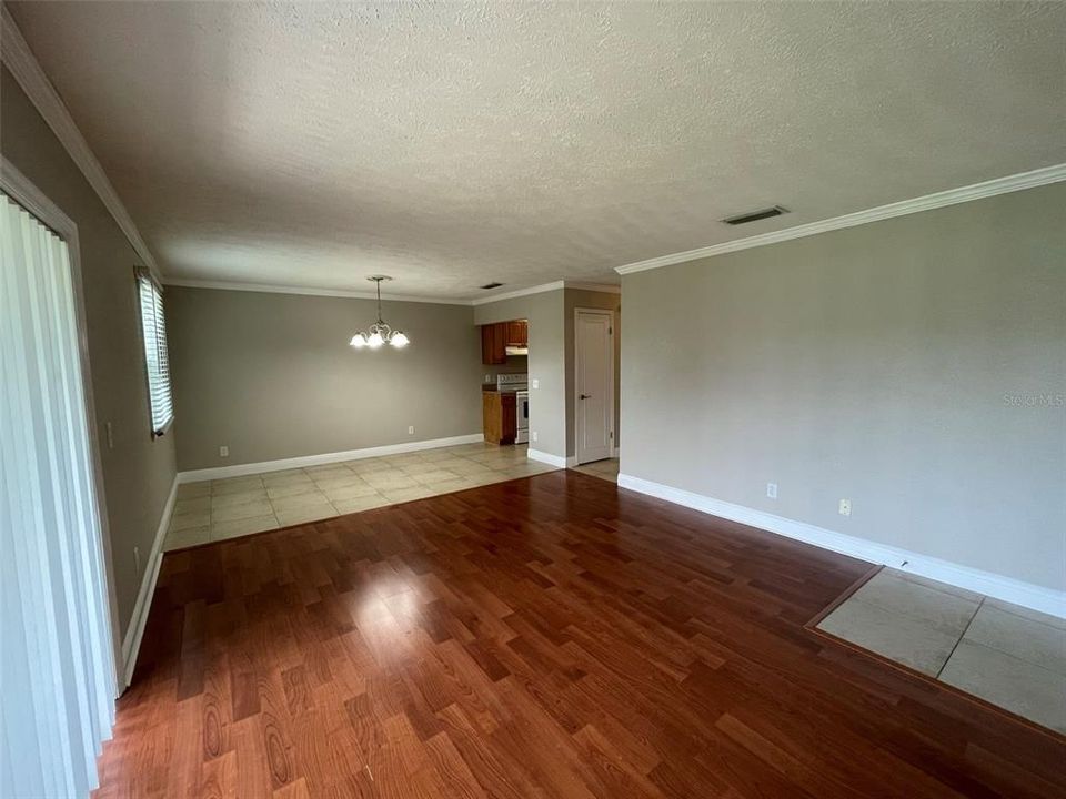 На продажу: $138,000 (1 спален, 1 ванн, 819 Квадратных фут)