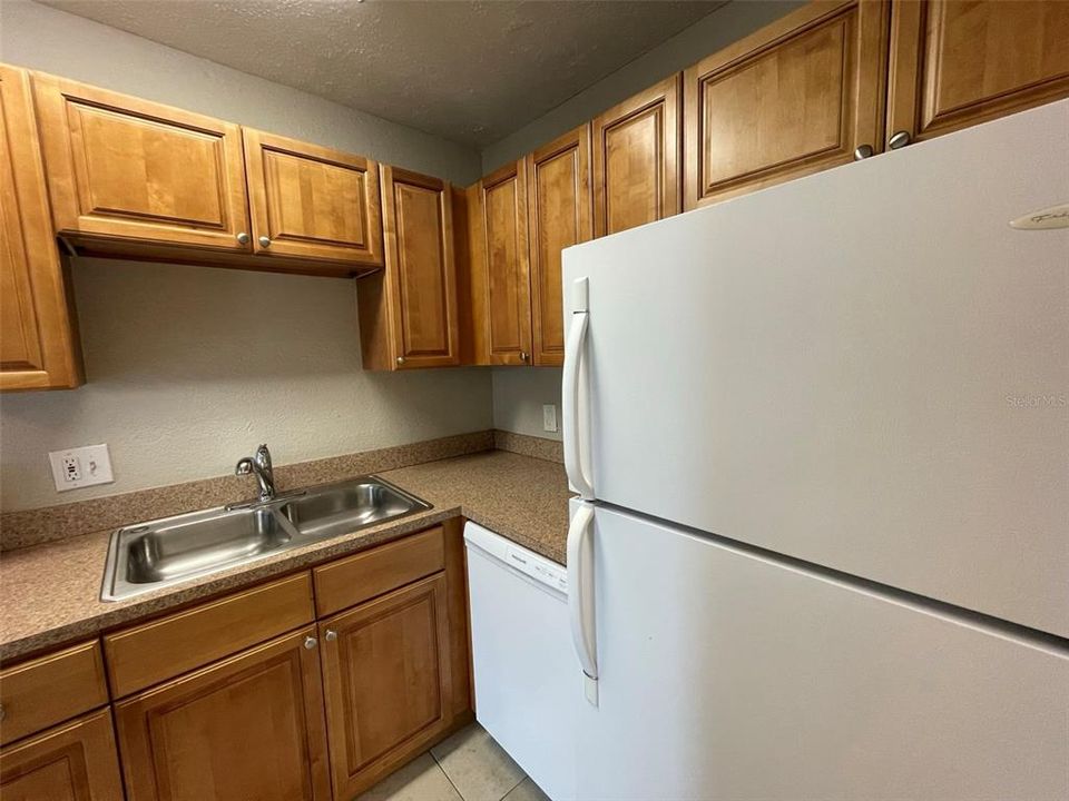 На продажу: $138,000 (1 спален, 1 ванн, 819 Квадратных фут)
