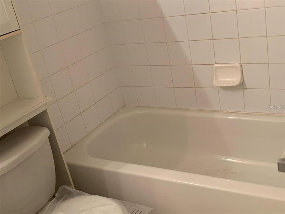 For Rent: $1,425 (2 beds, 1 baths, 899 Square Feet)