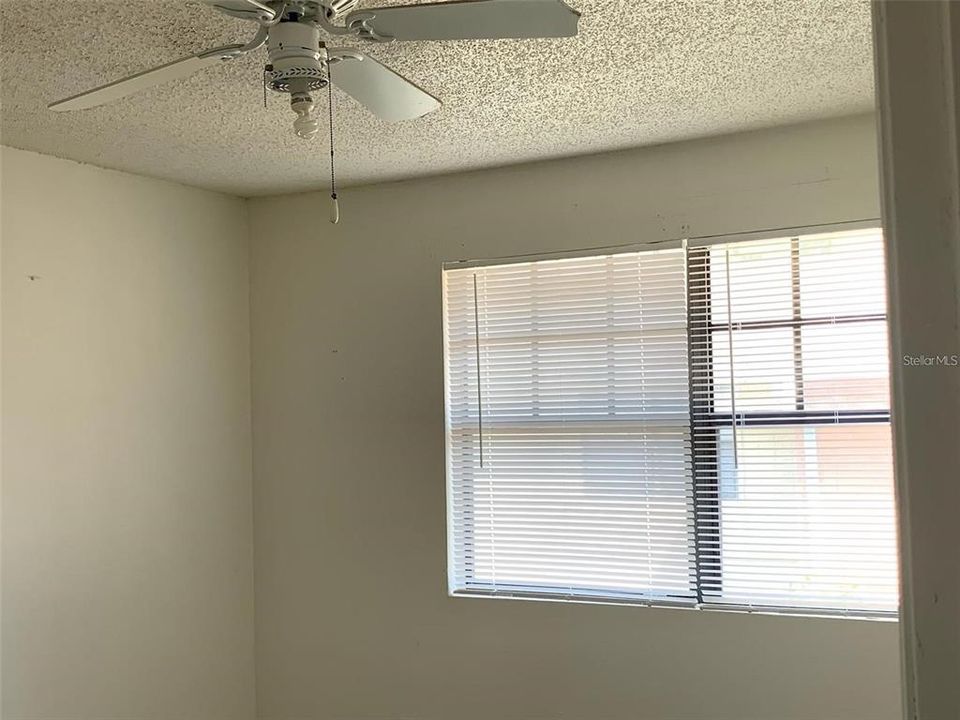 For Rent: $1,425 (2 beds, 1 baths, 899 Square Feet)