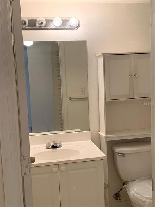 For Rent: $1,425 (2 beds, 1 baths, 899 Square Feet)
