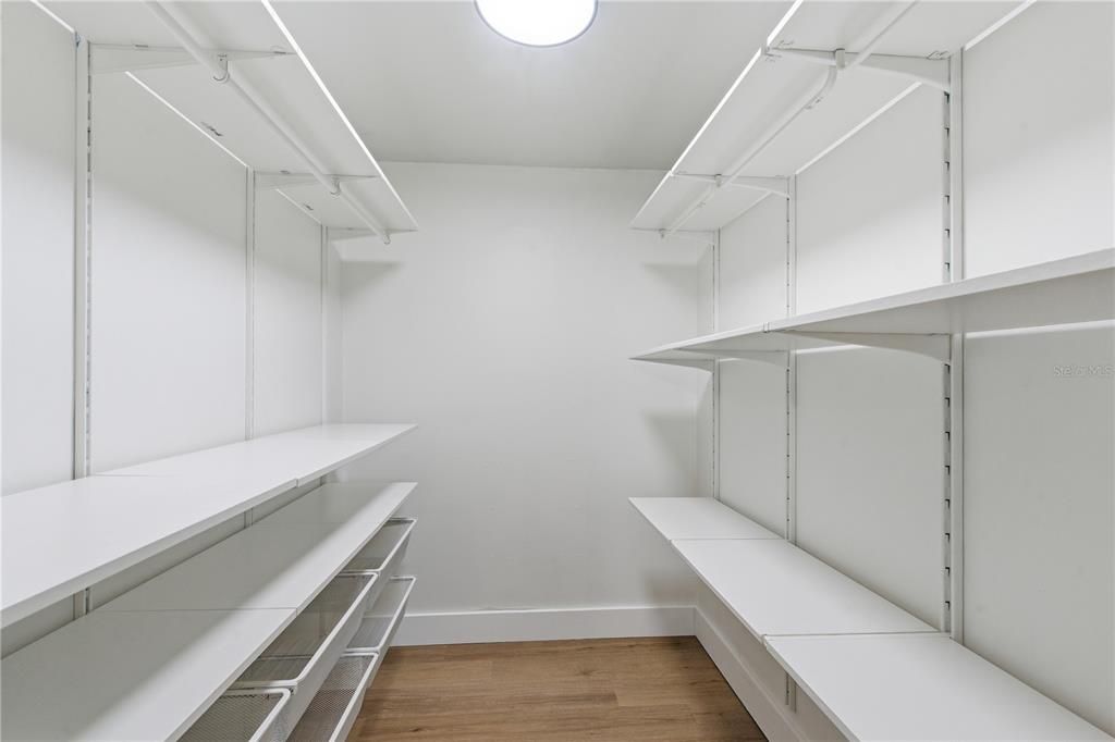 For Rent: $4,000 (3 beds, 2 baths, 1833 Square Feet)
