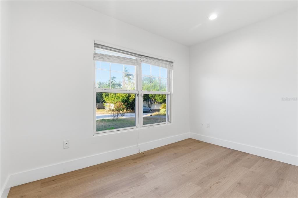 For Rent: $4,000 (3 beds, 2 baths, 1833 Square Feet)