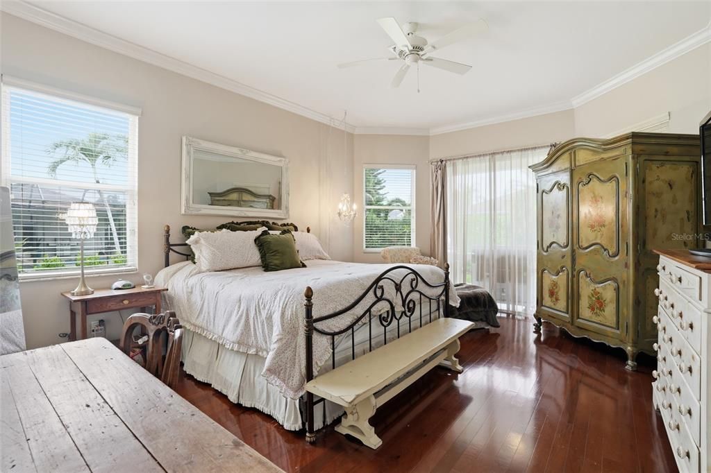 For Sale: $524,800 (4 beds, 2 baths, 2651 Square Feet)