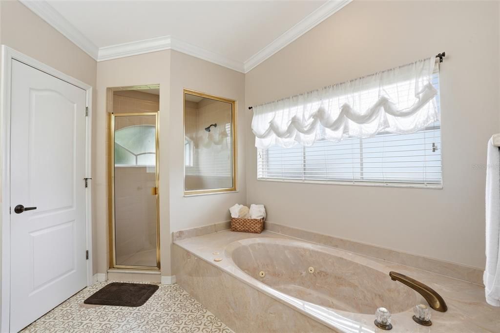 For Sale: $524,800 (4 beds, 2 baths, 2651 Square Feet)