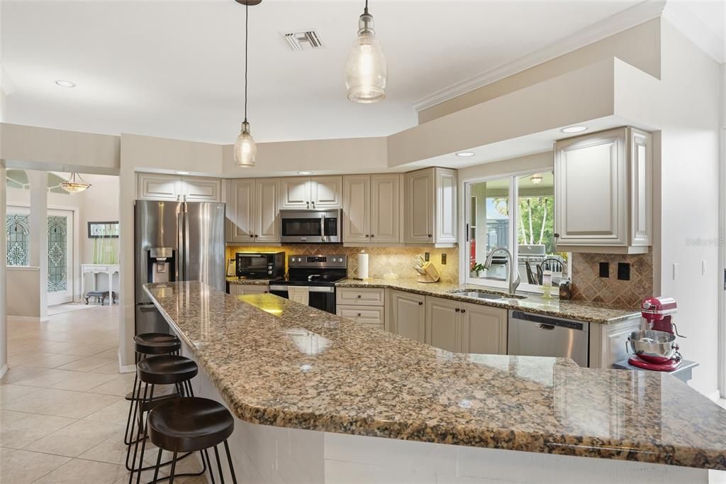 For Sale: $524,800 (4 beds, 2 baths, 2651 Square Feet)