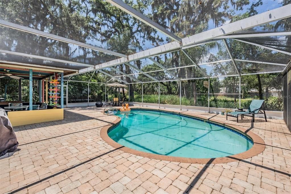 Activo con contrato: $417,000 (4 camas, 2 baños, 1752 Pies cuadrados)