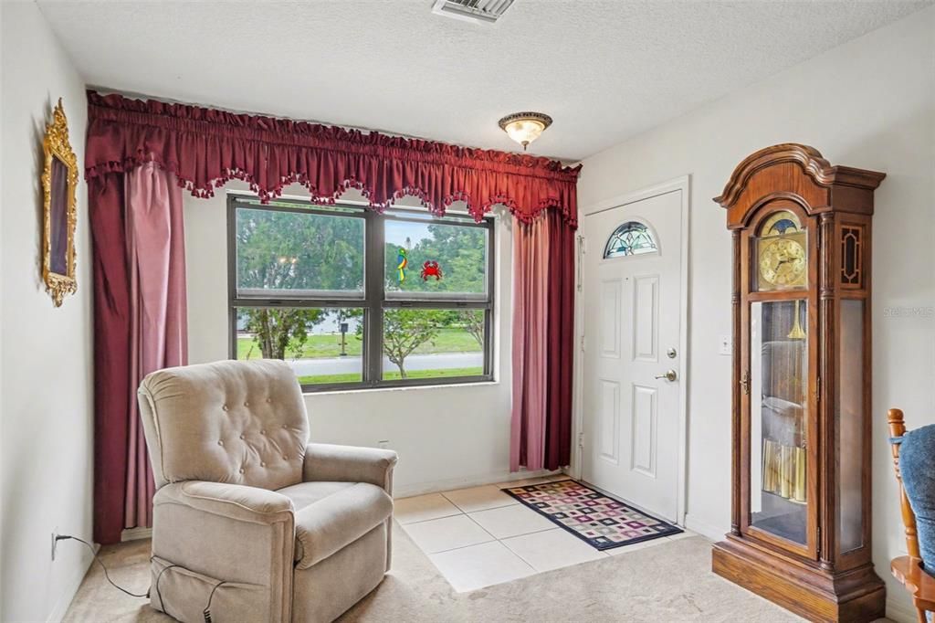 Active With Contract: $295,000 (3 beds, 2 baths, 1902 Square Feet)