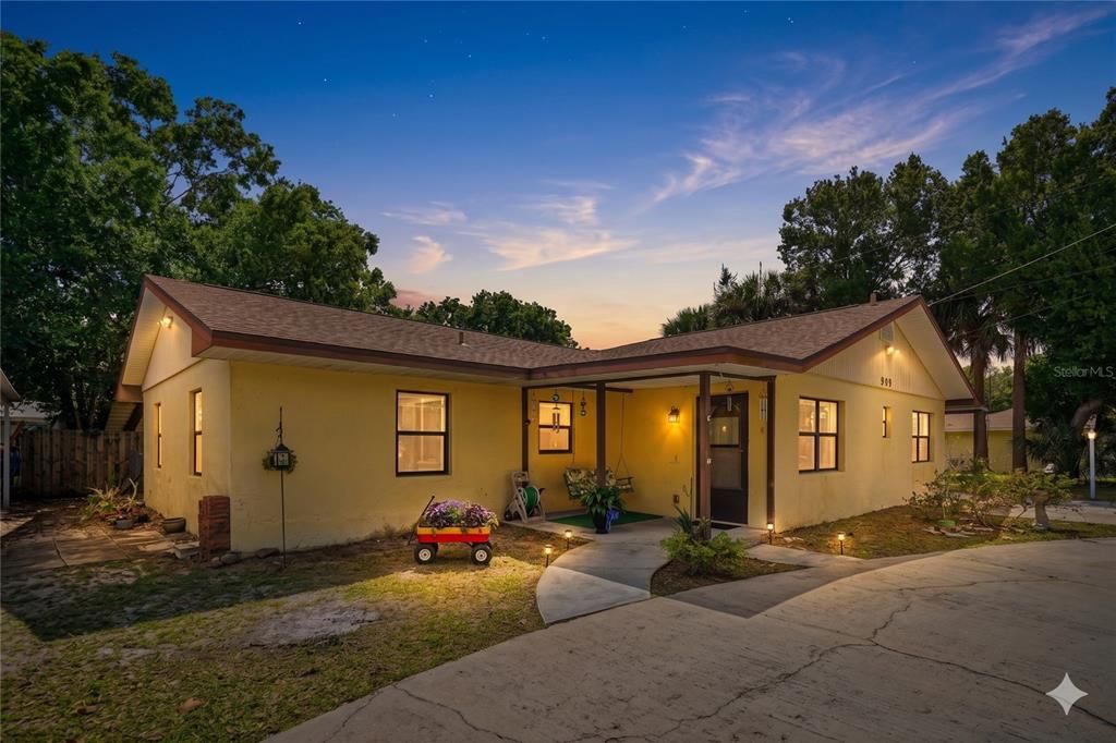 Active With Contract: $295,000 (3 beds, 2 baths, 1902 Square Feet)