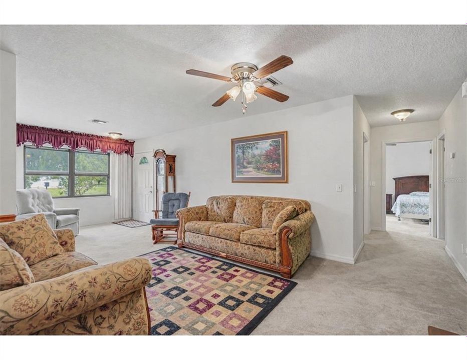 Active With Contract: $295,000 (3 beds, 2 baths, 1902 Square Feet)