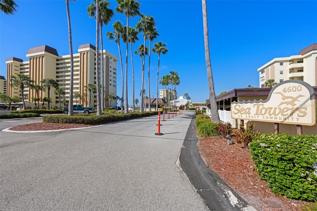 For Sale: $287,990 (2 beds, 2 baths, 1050 Square Feet)