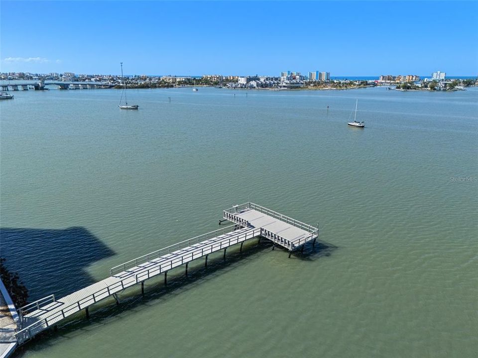 For Sale: $287,990 (2 beds, 2 baths, 1050 Square Feet)