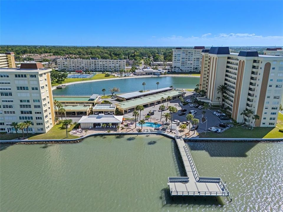 For Sale: $287,990 (2 beds, 2 baths, 1050 Square Feet)