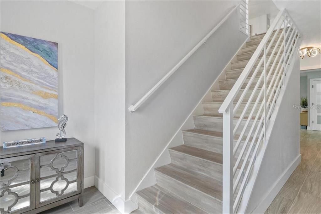 For Sale: $949,950 (4 beds, 3 baths, 2500 Square Feet)