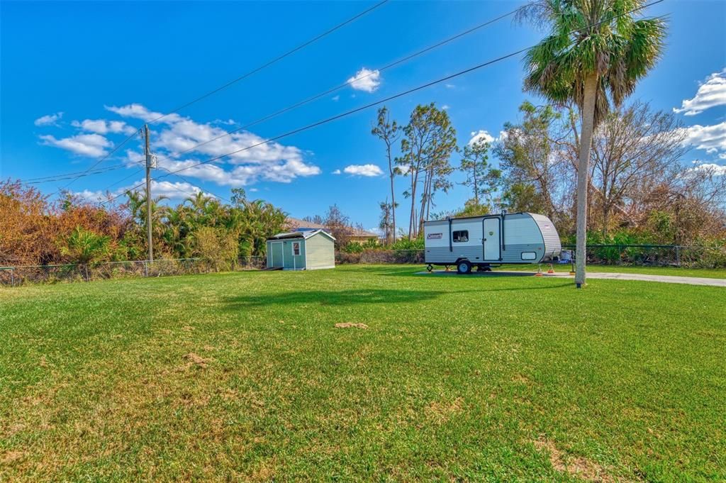 Activo con contrato: $349,900 (3 camas, 2 baños, 1884 Pies cuadrados)