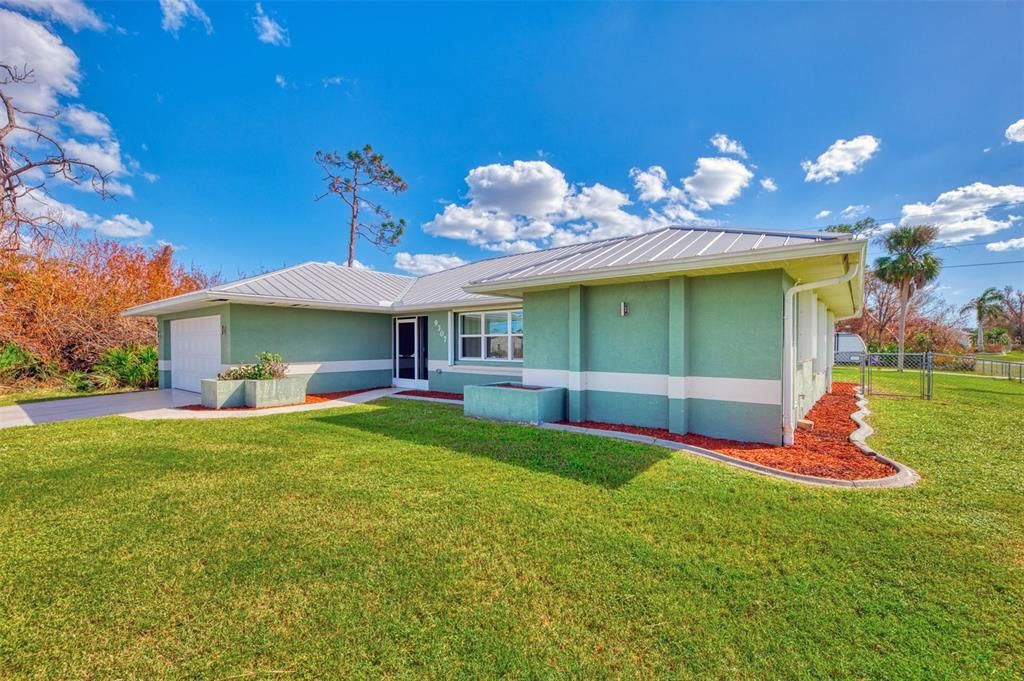 Activo con contrato: $349,900 (3 camas, 2 baños, 1884 Pies cuadrados)