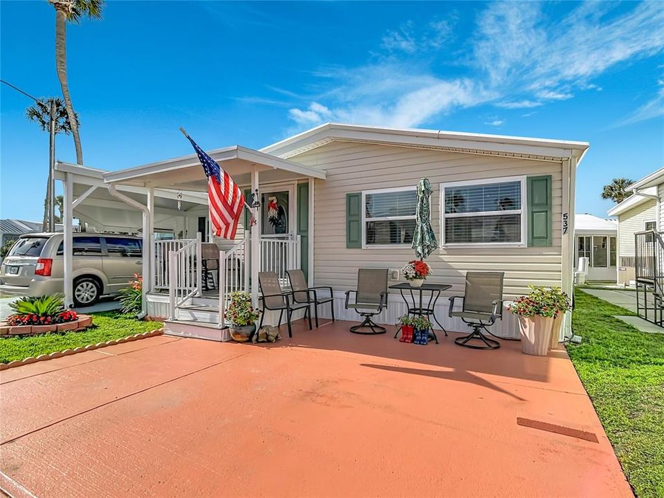 На продажу: $149,900 (2 спален, 1 ванн, 748 Квадратных фут)