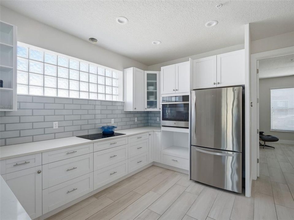 For Sale: $1,599,000 (3 beds, 3 baths, 3498 Square Feet)