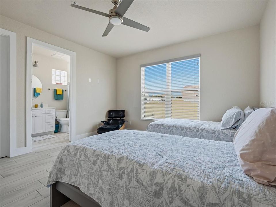 For Sale: $1,599,000 (3 beds, 3 baths, 3498 Square Feet)