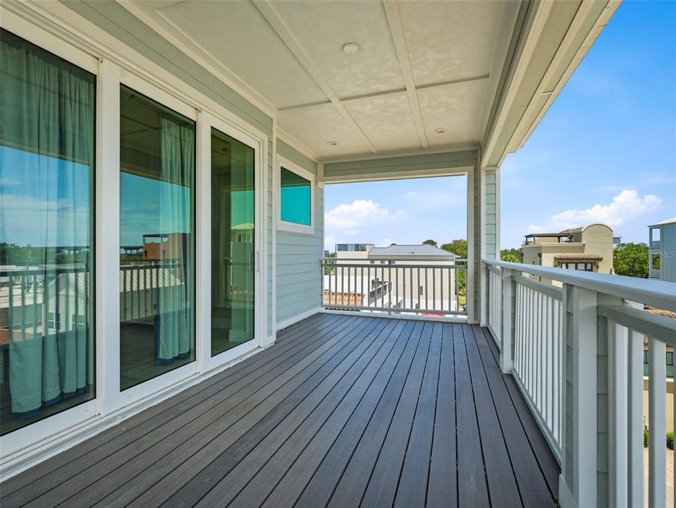 For Sale: $1,599,000 (3 beds, 3 baths, 3498 Square Feet)