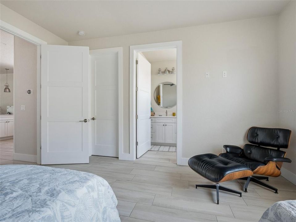 For Sale: $1,599,000 (3 beds, 3 baths, 3498 Square Feet)