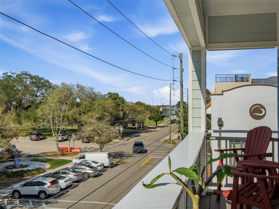 For Sale: $1,599,000 (3 beds, 3 baths, 3498 Square Feet)