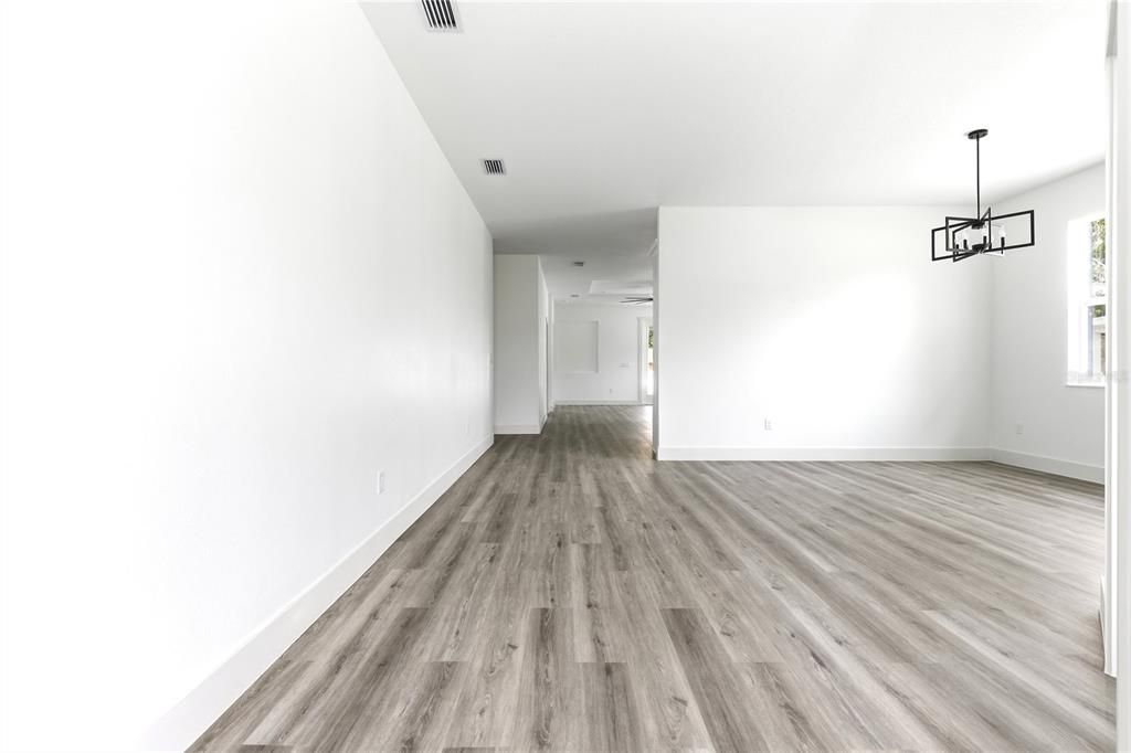 На продажу: $493,000 (4 спален, 2 ванн, 2051 Квадратных фут)