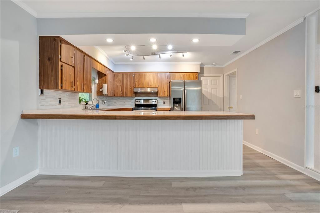 Activo con contrato: $370,000 (3 camas, 2 baños, 1536 Pies cuadrados)