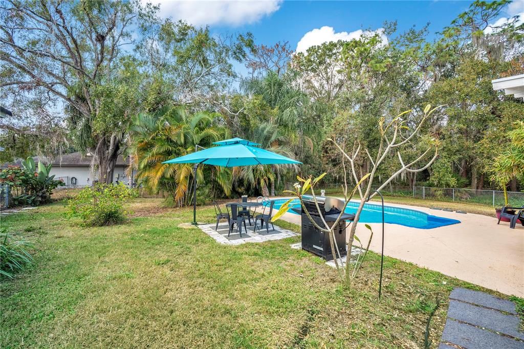 Activo con contrato: $370,000 (3 camas, 2 baños, 1536 Pies cuadrados)