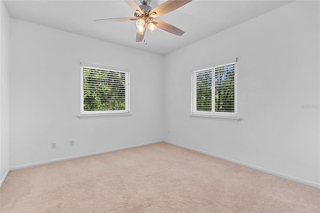 Activo con contrato: $1,675,000 (5 camas, 3 baños, 3350 Pies cuadrados)