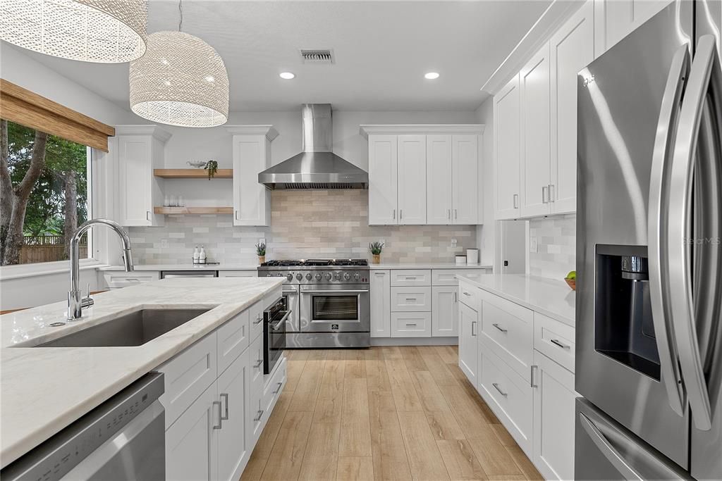 Activo con contrato: $1,675,000 (5 camas, 3 baños, 3350 Pies cuadrados)