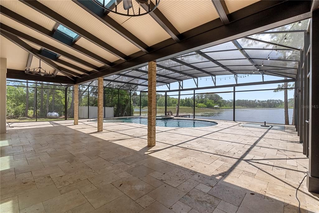 Activo con contrato: $1,675,000 (5 camas, 3 baños, 3350 Pies cuadrados)
