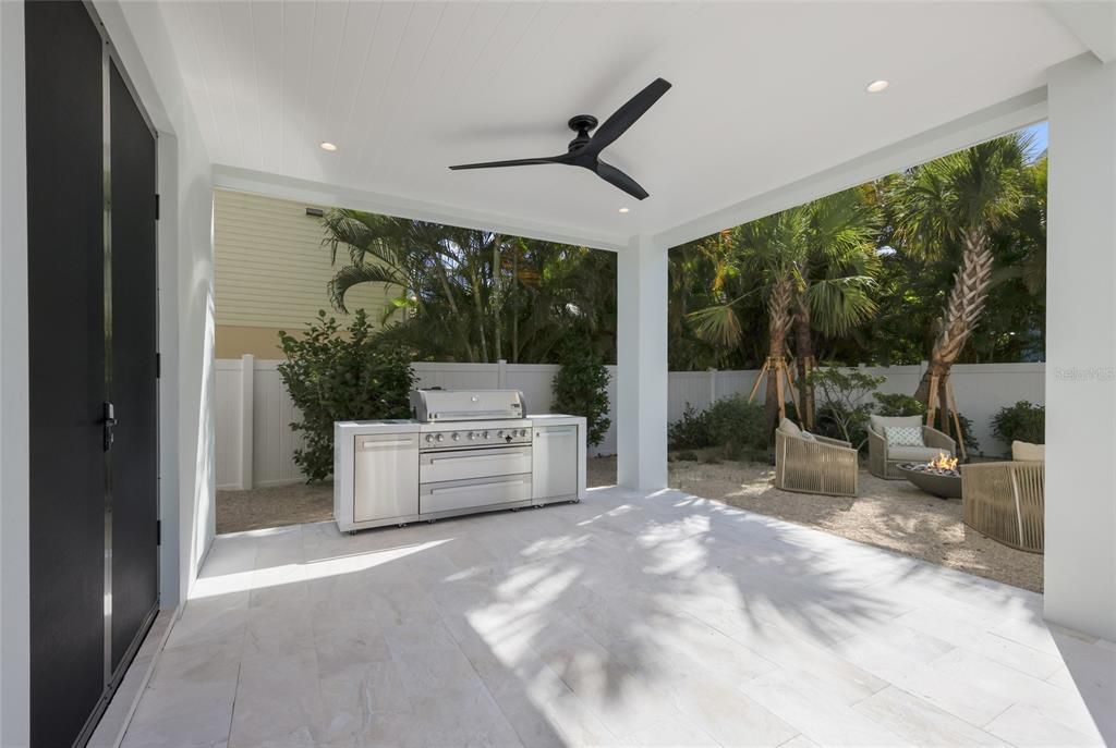 For Sale: $5,895,000 (4 beds, 4 baths, 3250 Square Feet)