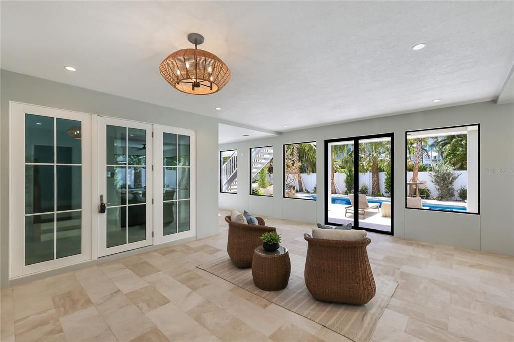 For Sale: $5,895,000 (4 beds, 4 baths, 3250 Square Feet)