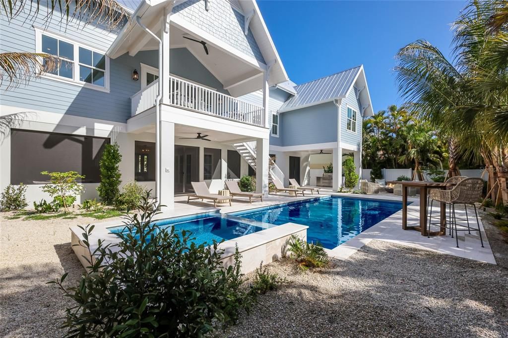 For Sale: $5,895,000 (4 beds, 4 baths, 3250 Square Feet)