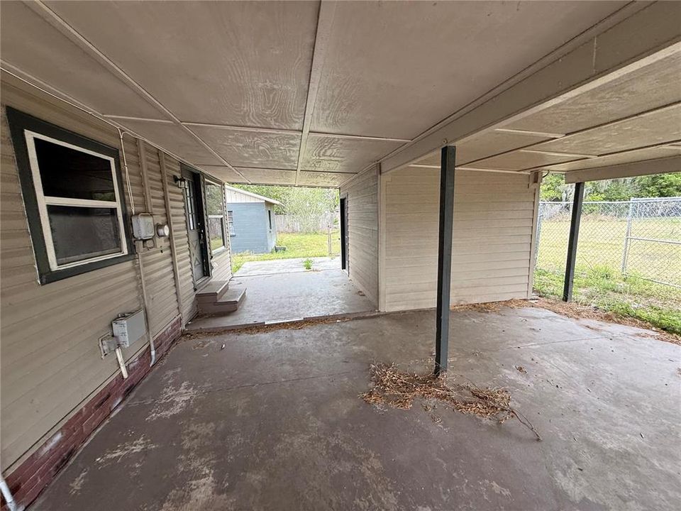 Active With Contract: $167,500 (3 beds, 2 baths, 1440 Square Feet)