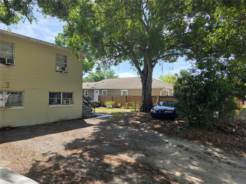 Active With Contract: $549,000 (5 beds, 0 baths, 2309 Square Feet)