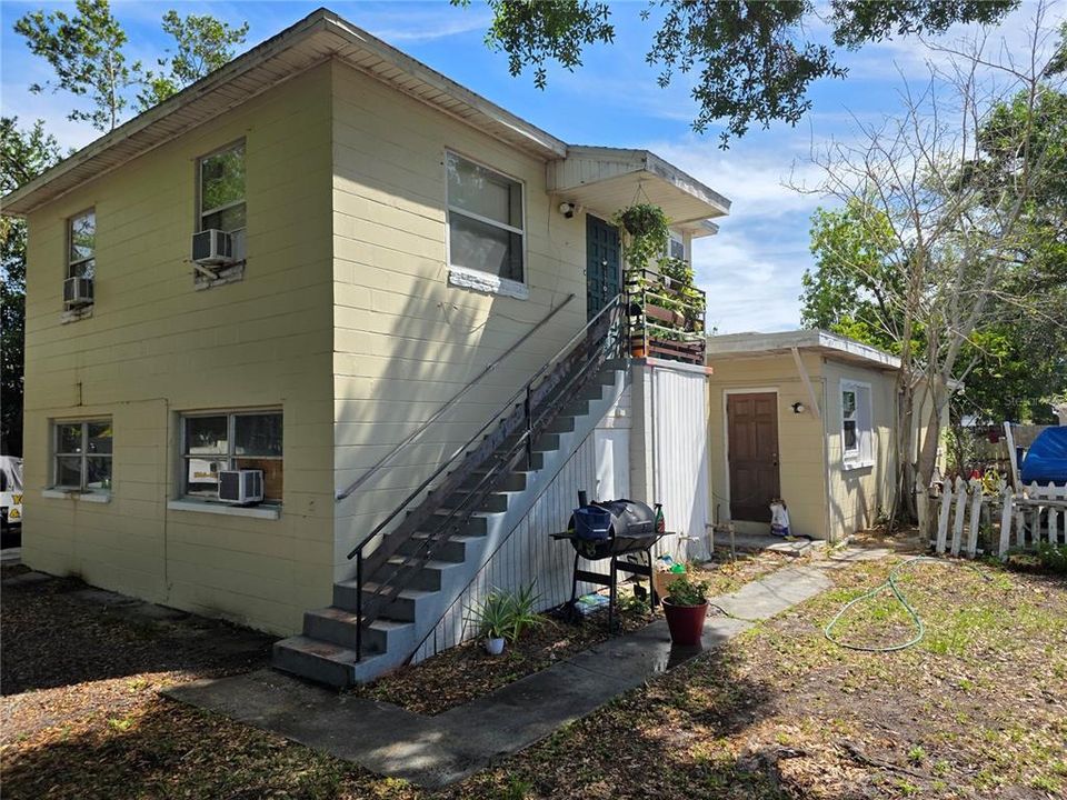 Active With Contract: $549,000 (5 beds, 0 baths, 2309 Square Feet)