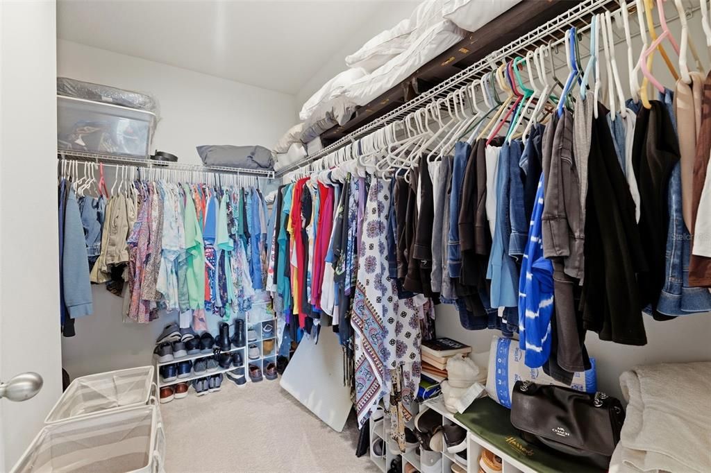 Activo con contrato: $299,900 (3 camas, 2 baños, 1532 Pies cuadrados)