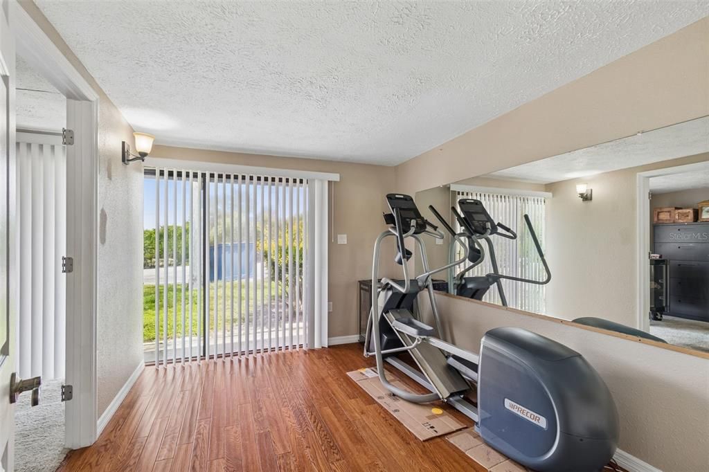 For Sale: $649,900 (5 beds, 4 baths, 2341 Square Feet)